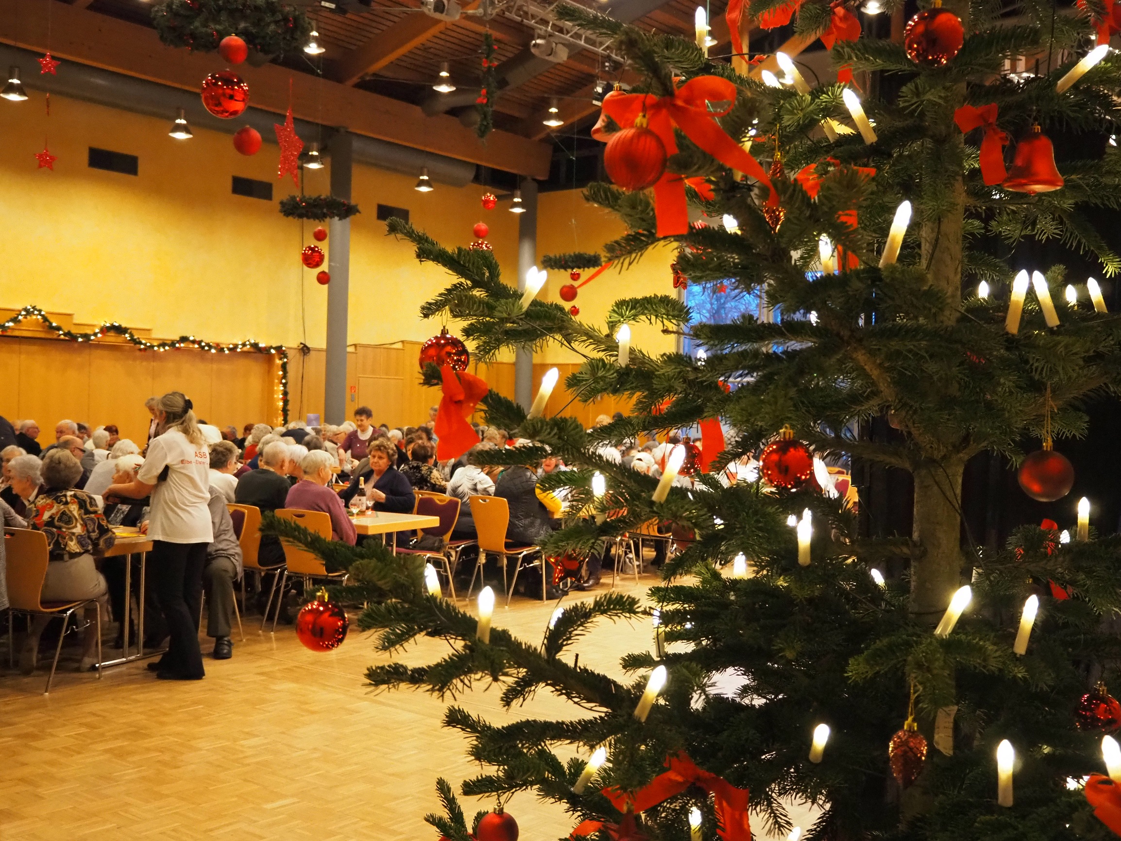 Traditionell fand auch in diesem Jahr unsere Weihnachtsfeier in der Vorweihnachtszeit statt